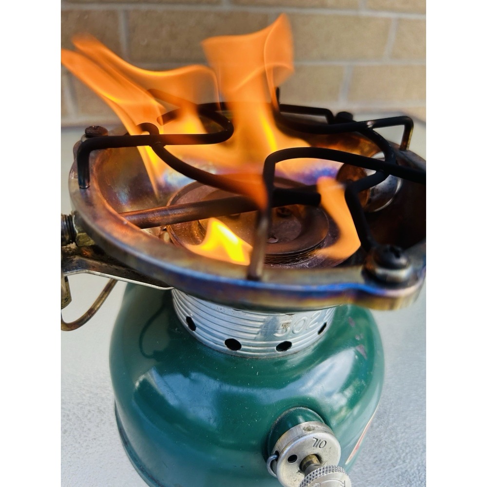 Coleman 502 Sportster 1-66 Stove Sunshine of the Night Green Gas Camping Stove - Picture 14 of 14